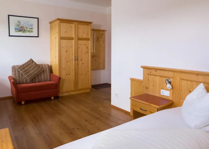 Waldbothgut Фермерский дом *