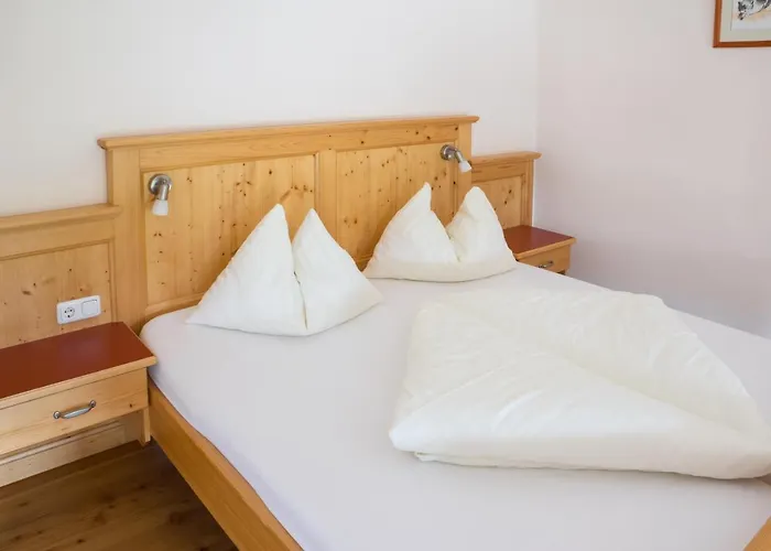 Waldbothgut * לינץ