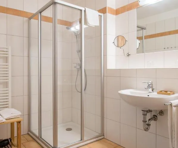 Waldbothgut Çiftlik konaklama Linz